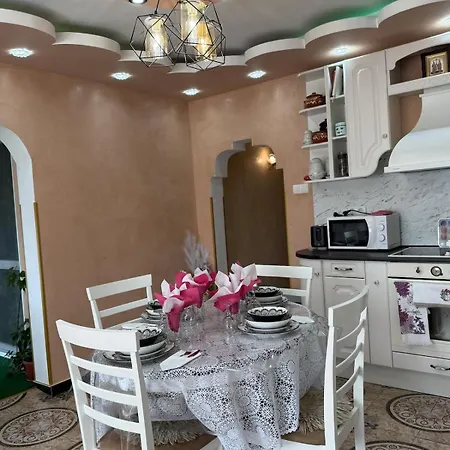 Cozy2br Luxury With Indoor Terrace Apartment *